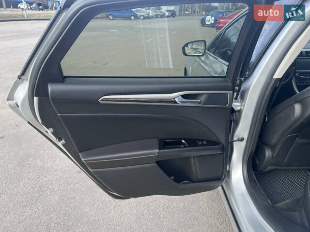 Форд Фьюжн 2013 в Полтаве на Automoto.ua Серый Форд Фьюжн, объемом двигателя 2 л и пробегом 162 тыс. км за 12300 $, фото 13 на Automoto.ua