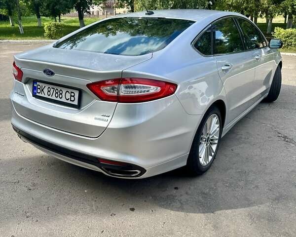 Форд Фьюжн 2013 в Дубно на Automoto.ua Серый Форд Фьюжн, объемом двигателя 2 л и пробегом 190 тыс. км за 8500 $, фото 4 на Automoto.ua