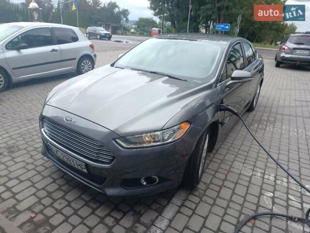 Сірий Форд Фьюжен, об'ємом двигуна 2 л та пробігом 205 тис. км за 10250 $, фото 3 на Automoto.ua