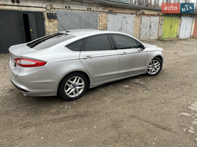 Сірий Форд Фьюжен, об'ємом двигуна 2.49 л та пробігом 225 тис. км за 8600 $, фото 13 на Automoto.ua