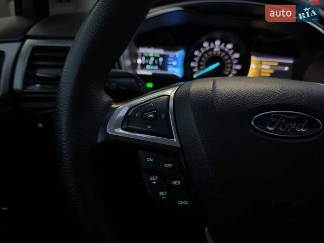 Серый Форд Фьюжн, объемом двигателя 1.6 л и пробегом 223 тыс. км за 9990 $, фото 24 на Automoto.ua