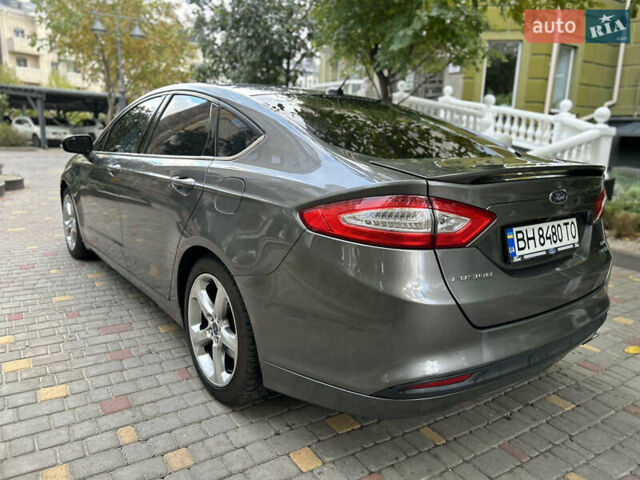 Серый Форд Фьюжн, объемом двигателя 1.6 л и пробегом 178 тыс. км за 9300 $, фото 11 на Automoto.ua