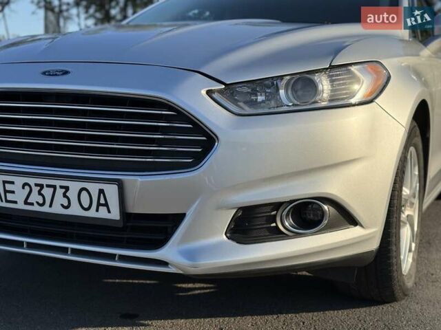 Сірий Форд Фьюжен, об'ємом двигуна 2.5 л та пробігом 184 тис. км за 9500 $, фото 3 на Automoto.ua
