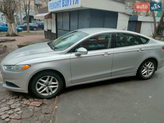 Серый Форд Фьюжн, объемом двигателя 1.6 л и пробегом 232 тыс. км за 8300 $, фото 3 на Automoto.ua