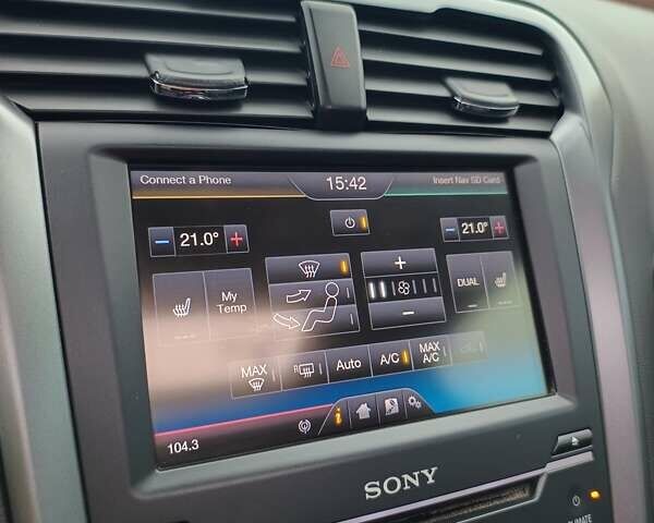 Сірий Форд Фьюжен, об'ємом двигуна 2 л та пробігом 231 тис. км за 10900 $, фото 48 на Automoto.ua