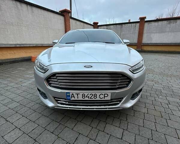 Серый Форд Фьюжн, объемом двигателя 1.6 л и пробегом 255 тыс. км за 8499 $, фото 12 на Automoto.ua