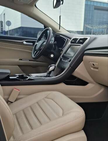 Серый Форд Фьюжн, объемом двигателя 2 л и пробегом 180 тыс. км за 10700 $, фото 9 на Automoto.ua