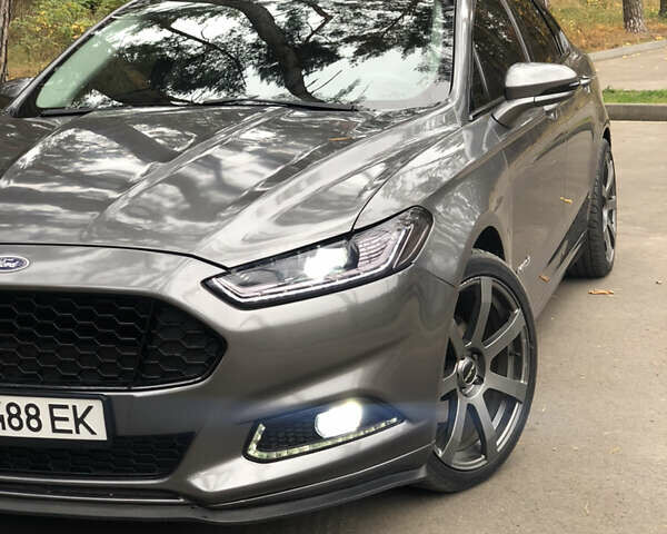 Сірий Форд Фьюжен, об'ємом двигуна 2 л та пробігом 220 тис. км за 12700 $, фото 8 на Automoto.ua