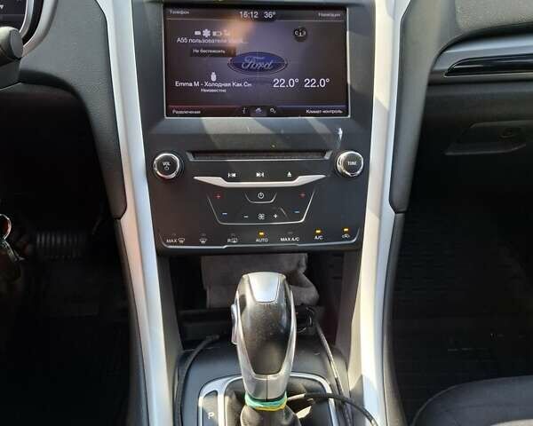 Сірий Форд Фьюжен, об'ємом двигуна 1.6 л та пробігом 201 тис. км за 9300 $, фото 8 на Automoto.ua