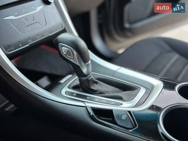 Сірий Форд Фьюжен, об'ємом двигуна 1.5 л та пробігом 250 тис. км за 7600 $, фото 15 на Automoto.ua