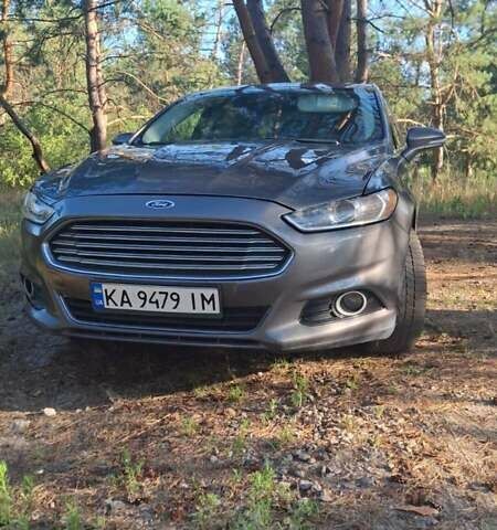 Сірий Форд Фьюжен, об'ємом двигуна 2.49 л та пробігом 200 тис. км за 8200 $, фото 4 на Automoto.ua