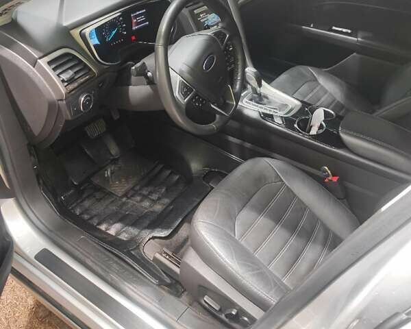 Серый Форд Фьюжн, объемом двигателя 2 л и пробегом 120 тыс. км за 10300 $, фото 3 на Automoto.ua