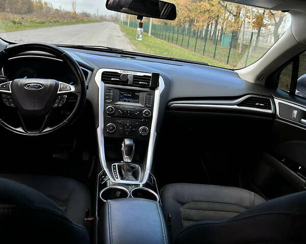 Сірий Форд Фьюжен, об'ємом двигуна 2.49 л та пробігом 205 тис. км за 8450 $, фото 4 на Automoto.ua