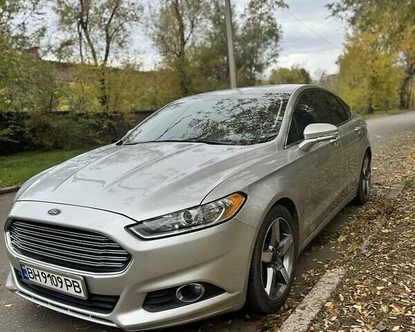Форд Фьюжн 2013 в Кривом Роге на Automoto.ua Серый Форд Фьюжн, объемом двигателя 2 л и пробегом 226 тыс. км за 11000 $, фото 7 на Automoto.ua