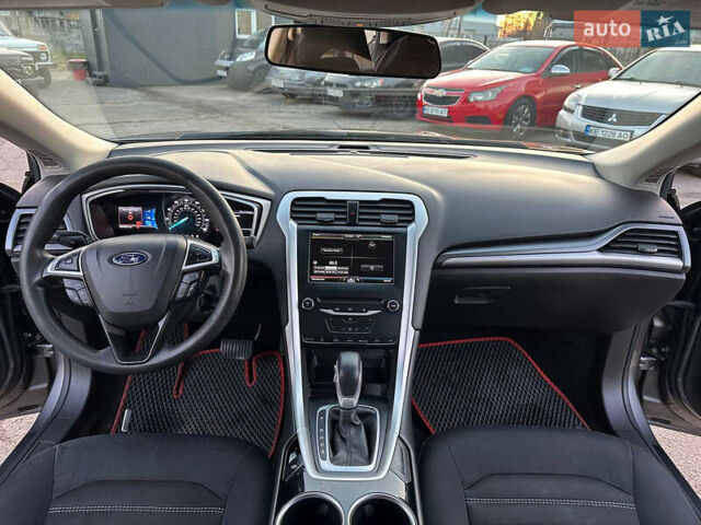 Сірий Форд Фьюжен, об'ємом двигуна 1.5 л та пробігом 250 тис. км за 7600 $, фото 16 на Automoto.ua