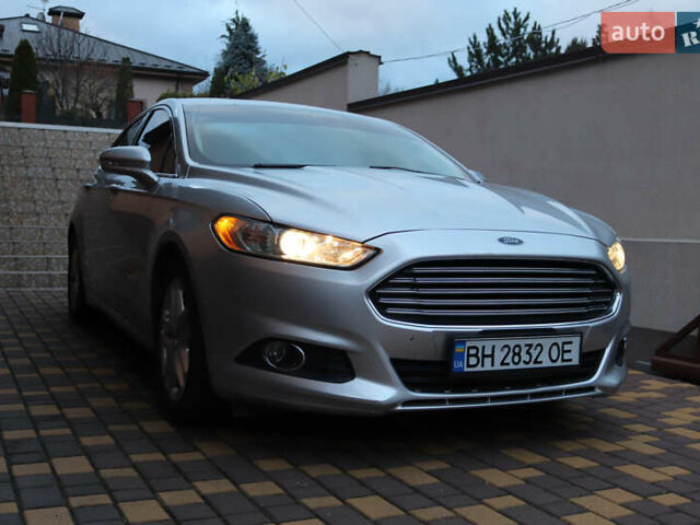 Серый Форд Фьюжн, объемом двигателя 1.6 л и пробегом 87 тыс. км за 8700 $, фото 3 на Automoto.ua