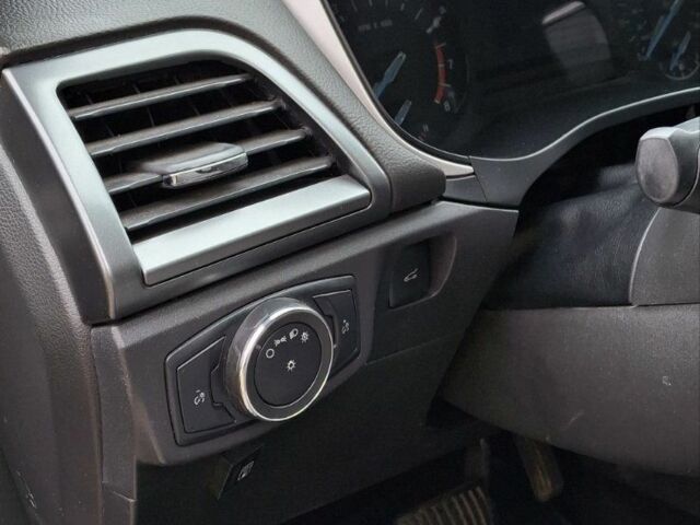 Сірий Форд Фьюжен, об'ємом двигуна 2.5 л та пробігом 198 тис. км за 9800 $, фото 8 на Automoto.ua