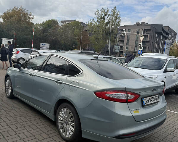 Серый Форд Фьюжн, объемом двигателя 2 л и пробегом 142 тыс. км за 11000 $, фото 4 на Automoto.ua