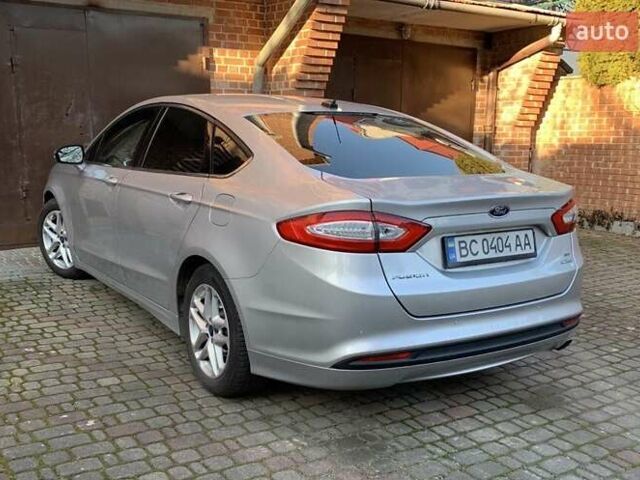 Серый Форд Фьюжн, объемом двигателя 1.6 л и пробегом 248 тыс. км за 9500 $, фото 7 на Automoto.ua