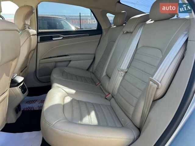 Серый Форд Фьюжн, объемом двигателя 2 л и пробегом 181 тыс. км за 11499 $, фото 18 на Automoto.ua