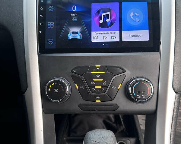 Серый Форд Фьюжн, объемом двигателя 2.5 л и пробегом 247 тыс. км за 9500 $, фото 1 на Automoto.ua