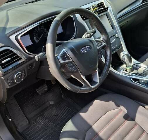 Сірий Форд Фьюжен, об'ємом двигуна 1.6 л та пробігом 201 тис. км за 9300 $, фото 12 на Automoto.ua