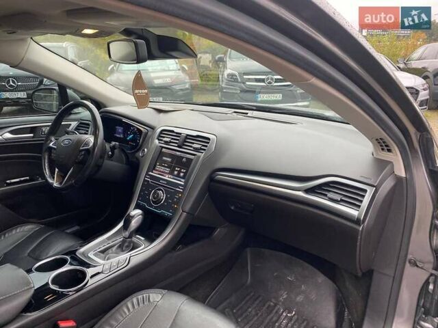 Серый Форд Фьюжн, объемом двигателя 2 л и пробегом 231 тыс. км за 11500 $, фото 9 на Automoto.ua