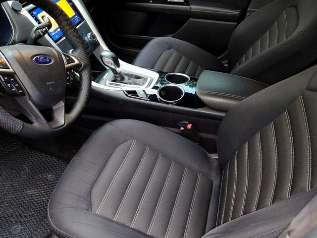 Серый Форд Фьюжн, объемом двигателя 2.5 л и пробегом 180 тыс. км за 10600 $, фото 7 на Automoto.ua