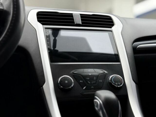 Серый Форд Фьюжн, объемом двигателя 1.5 л и пробегом 200 тыс. км за 7799 $, фото 16 на Automoto.ua