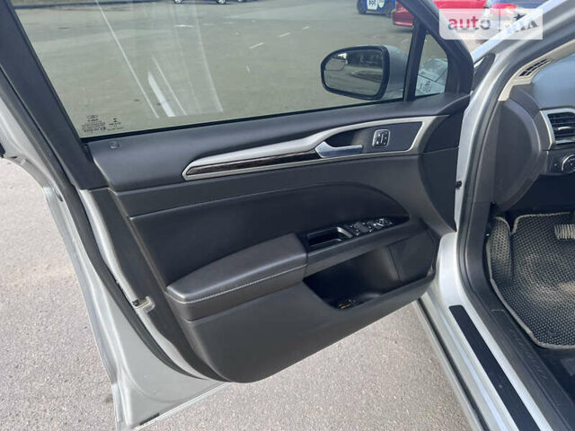 Форд Фьюжн 2013 в Полтаве на Automoto.ua Серый Форд Фьюжн, объемом двигателя 2 л и пробегом 162 тыс. км за 12300 $, фото 11 на Automoto.ua