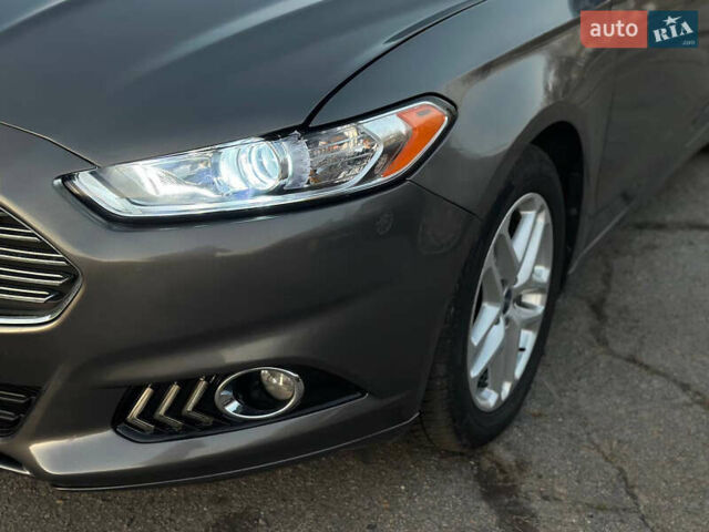 Сірий Форд Фьюжен, об'ємом двигуна 1.5 л та пробігом 250 тис. км за 7600 $, фото 34 на Automoto.ua