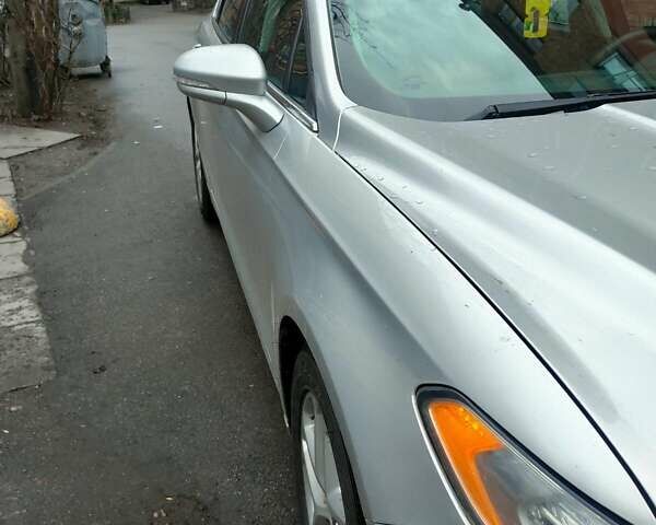 Серый Форд Фьюжн, объемом двигателя 1.6 л и пробегом 232 тыс. км за 8300 $, фото 13 на Automoto.ua