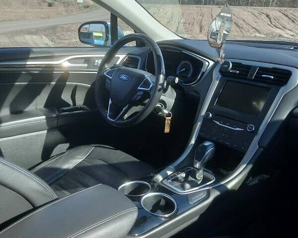 Сірий Форд Фьюжен, об'ємом двигуна 1.6 л та пробігом 280 тис. км за 8400 $, фото 4 на Automoto.ua