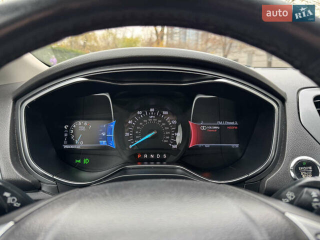 Сірий Форд Фьюжен, об'ємом двигуна 2 л та пробігом 248 тис. км за 7300 $, фото 9 на Automoto.ua