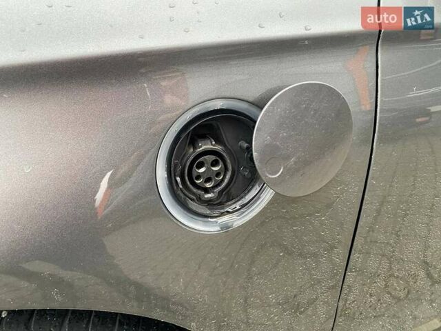 Серый Форд Фьюжн, объемом двигателя 2 л и пробегом 231 тыс. км за 11500 $, фото 4 на Automoto.ua