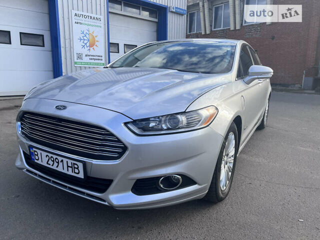 Форд Фьюжн 2013 в Полтаве на Automoto.ua Серый Форд Фьюжн, объемом двигателя 2 л и пробегом 162 тыс. км за 12300 $, фото 6 на Automoto.ua