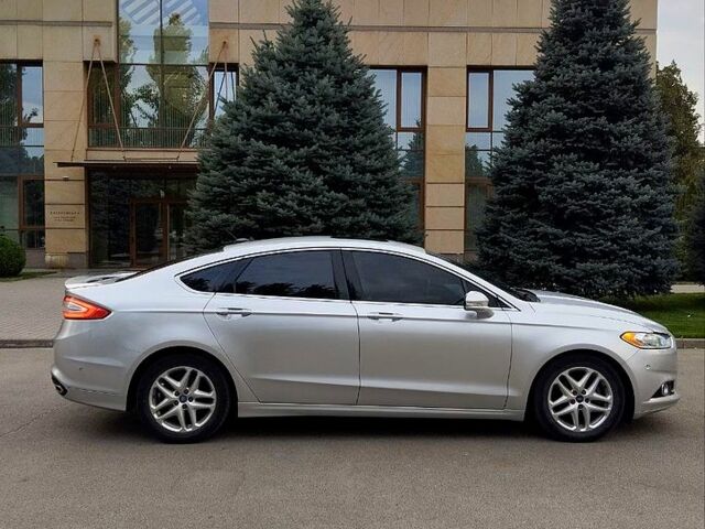 Форд Фьюжн 2013 в Запорожье на Automoto.ua Серый Форд Фьюжн, объемом двигателя 2 л и пробегом 143 тыс. км за 11000 $, фото 3 на Automoto.ua