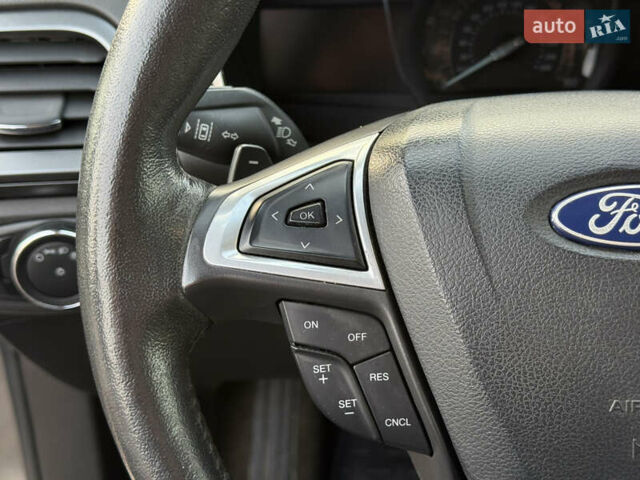Серый Форд Фьюжн, объемом двигателя 2 л и пробегом 104 тыс. км за 10800 $, фото 17 на Automoto.ua