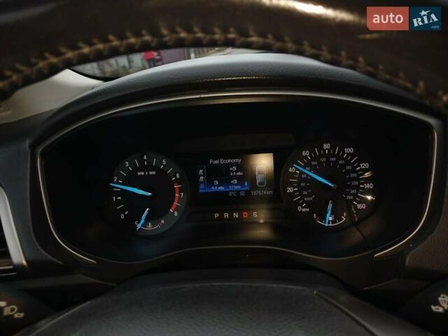 Серый Форд Фьюжн, объемом двигателя 1.6 л и пробегом 198 тыс. км за 8300 $, фото 17 на Automoto.ua