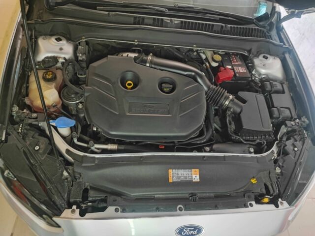 Сірий Форд Фьюжен, об'ємом двигуна 2 л та пробігом 120 тис. км за 10300 $, фото 4 на Automoto.ua