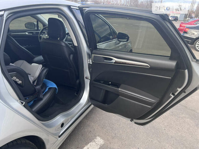 Форд Фьюжн 2013 в Полтаве на Automoto.ua Серый Форд Фьюжн, объемом двигателя 2 л и пробегом 162 тыс. км за 12300 $, фото 15 на Automoto.ua