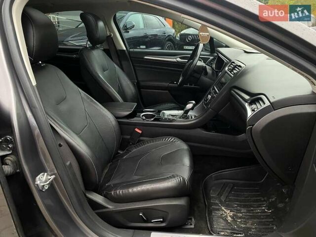 Серый Форд Фьюжн, объемом двигателя 2 л и пробегом 231 тыс. км за 11500 $, фото 22 на Automoto.ua