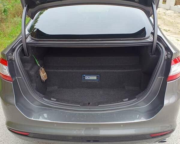 Сірий Форд Фьюжен, об'ємом двигуна 2 л та пробігом 231 тис. км за 10900 $, фото 12 на Automoto.ua