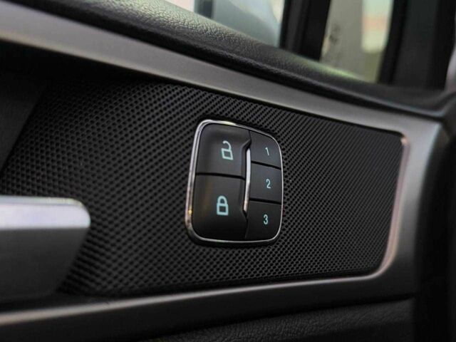 Сірий Форд Фьюжен, об'ємом двигуна 0 л та пробігом 223 тис. км за 9990 $, фото 17 на Automoto.ua