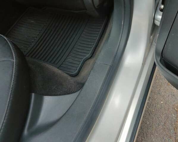 Серый Форд Фьюжн, объемом двигателя 1.6 л и пробегом 232 тыс. км за 8300 $, фото 1 на Automoto.ua