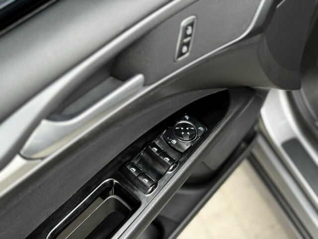 Серый Форд Фьюжн, объемом двигателя 1.5 л и пробегом 200 тыс. км за 7799 $, фото 14 на Automoto.ua