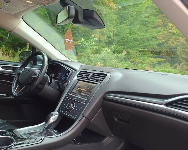 Сірий Форд Фьюжен, об'ємом двигуна 2 л та пробігом 231 тис. км за 10900 $, фото 30 на Automoto.ua