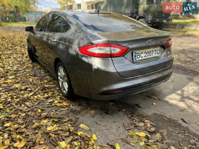 Серый Форд Фьюжн, объемом двигателя 1.6 л и пробегом 165 тыс. км за 8400 $, фото 8 на Automoto.ua