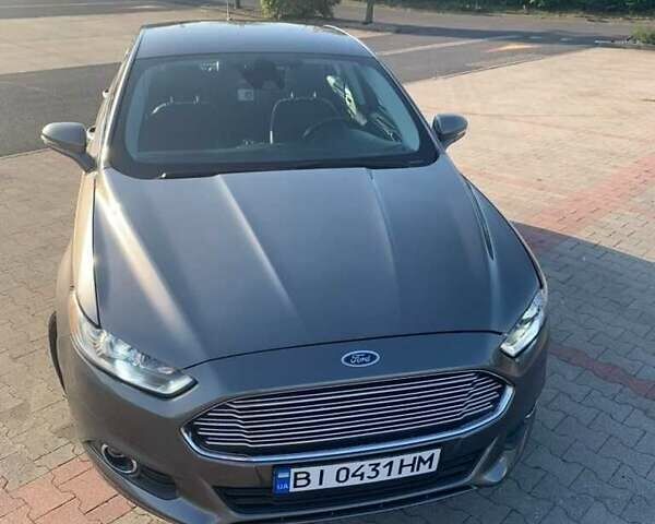 Серый Форд Фьюжн, объемом двигателя 1.6 л и пробегом 260 тыс. км за 8600 $, фото 3 на Automoto.ua