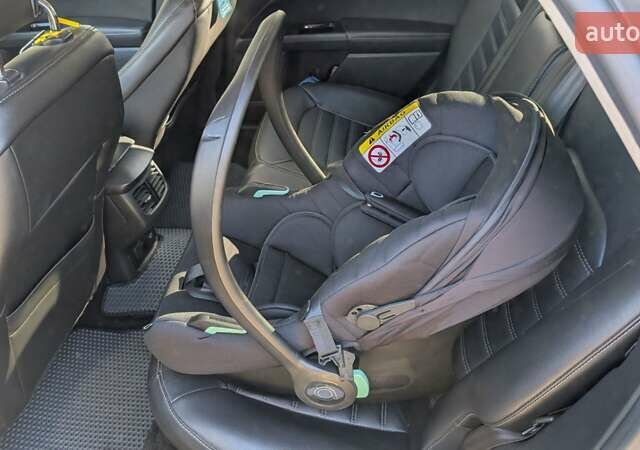 Сірий Форд Фьюжен, об'ємом двигуна 2 л та пробігом 235 тис. км за 12000 $, фото 4 на Automoto.ua